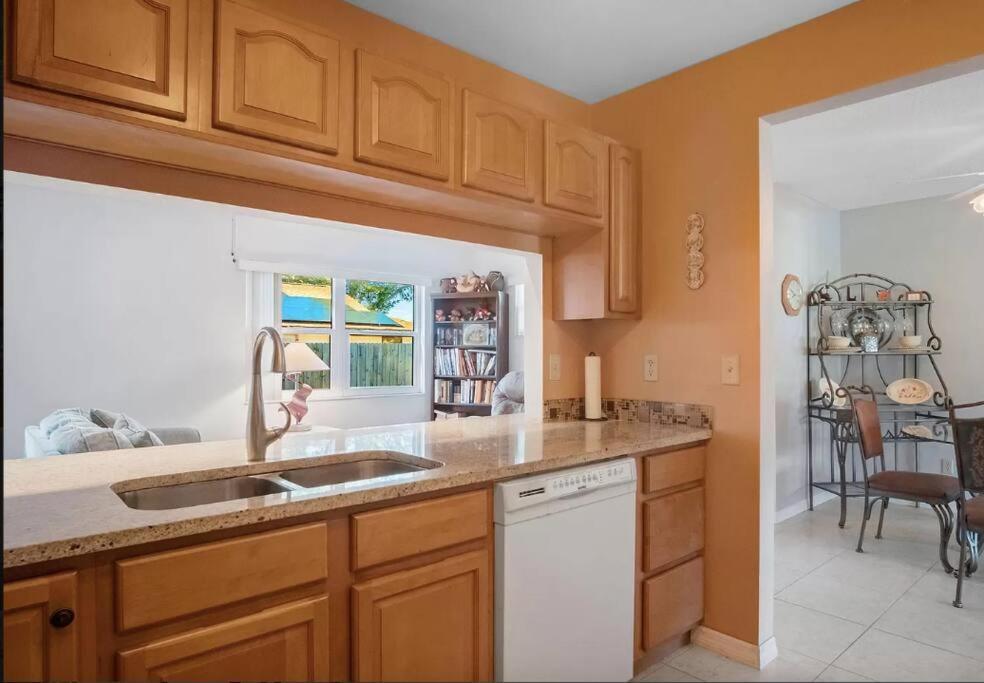 Villa "Impressa" - Billiard,Ping-Pong Table, Lanai, Fire Pit, Bbq Grill, View, Patio, Back Yard New Port Richey Exterior foto
