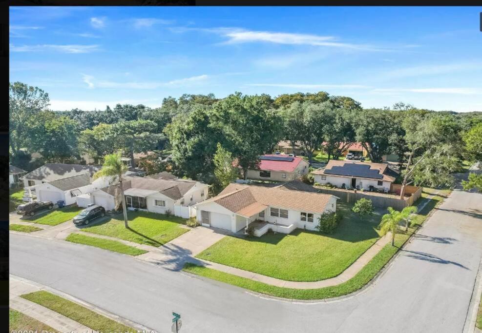 Villa "Impressa" - Billiard,Ping-Pong Table, Lanai, Fire Pit, Bbq Grill, View, Patio, Back Yard New Port Richey Exterior foto